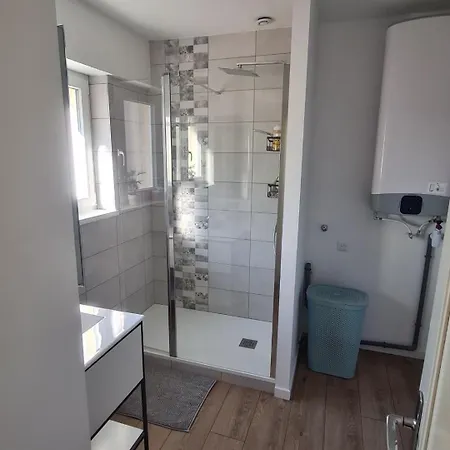 Apartment Lumineux F4